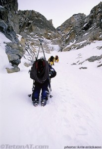 climbing-the-hossack-macgowan-couloir-on-the-grand-teton1