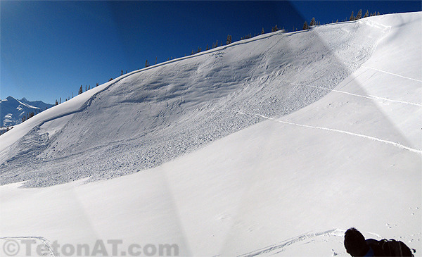 avalanche-on-rogers-pass