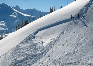 zahan-and-greg-hill-do-a-snow-profile