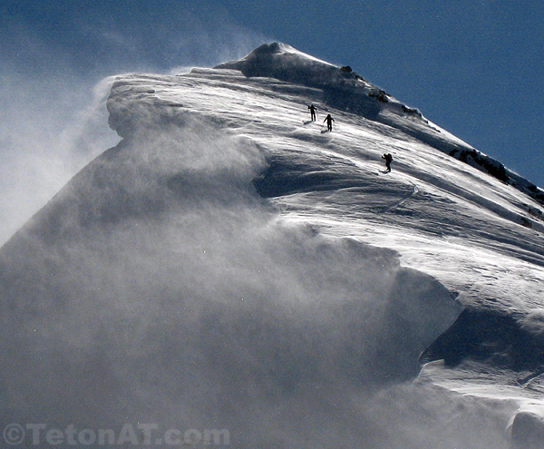 on-the-ridge-to-yongs-peak