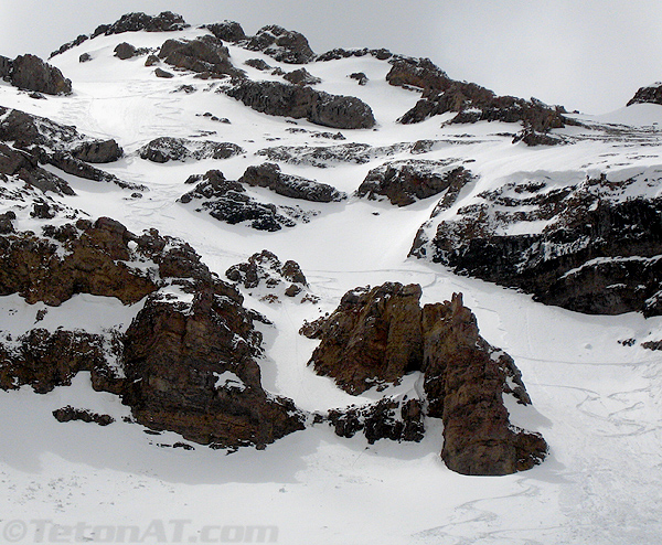 ski-tracks-on-mount-hunt-north-face1