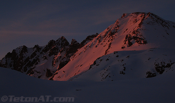 sunset-on-sawtooth