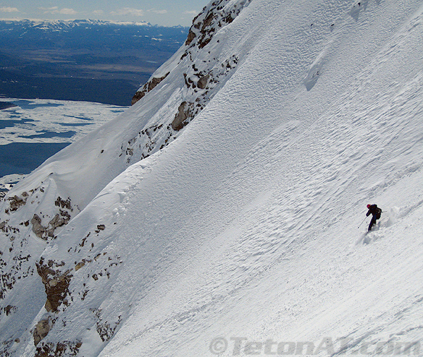 dustin-lemke-skis-the-sickle-couloir-on-mount-moran