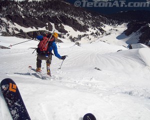 reed-skiing-the-northeast-ridge-on-moran