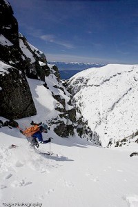 skiing-the-graywolf-couloir