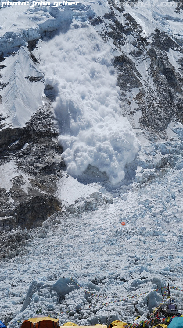 john-griber-mount-everest-avalanche-1