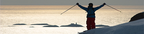 skiing-in-norway-with-white-blue