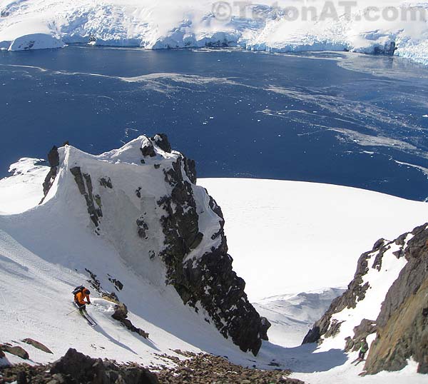 skiing-the-chute-above-cierva-cove