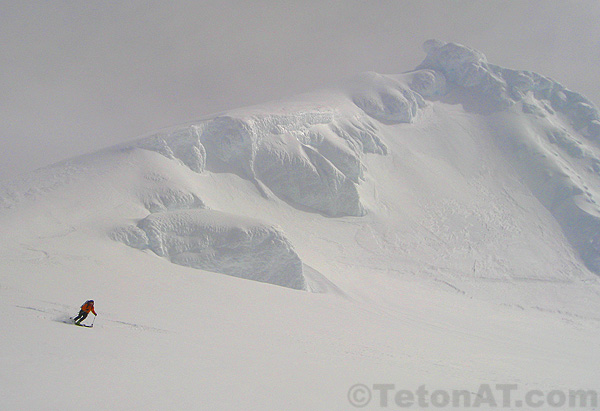 steve-romeo-skis-off-small-peak-in-antarctica