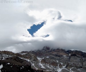clouds-engulf-aconcagua