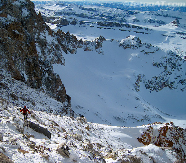 reed-finlay-climbs-down-to-dartmouth-couloir