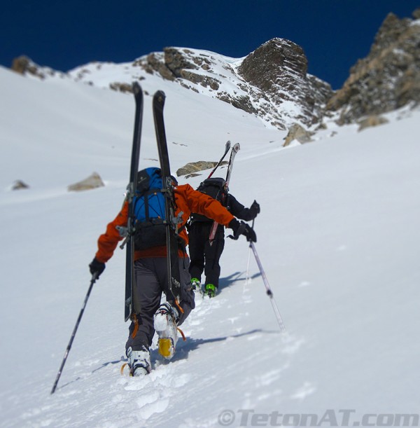 booting-up-drizzlepus-in-front-of-the-dike-on-mount-moran