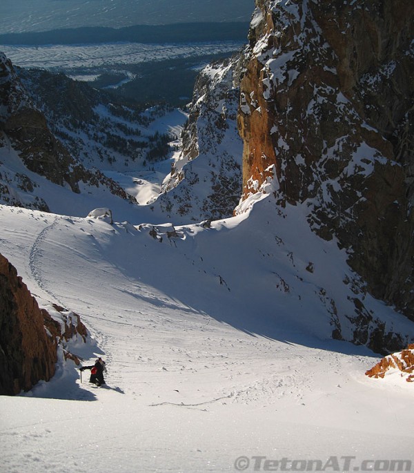 chris-onufer-climbs-above-teepee-col-on-the-grand-teton