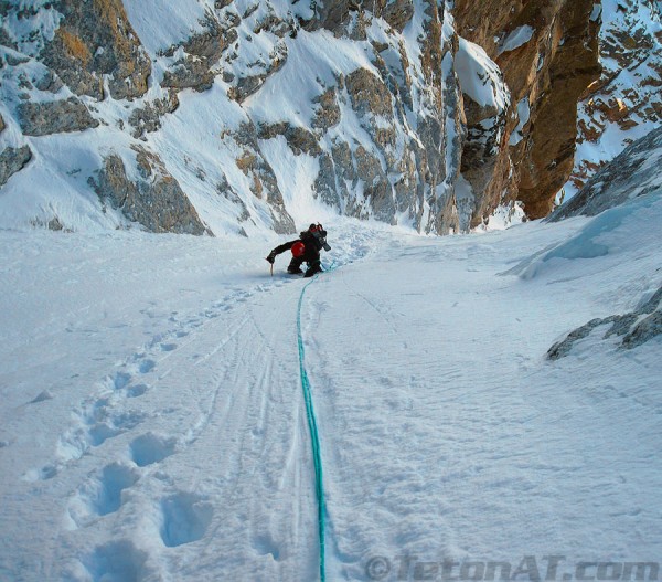 chris-onufer-climbs-the-stettner-couloir-on-the-grand-teton