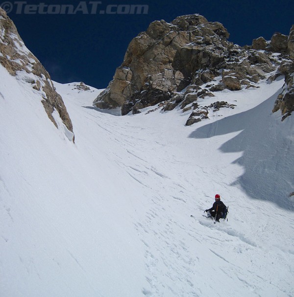 chris-onufer-skis-the-ford-couloir-on-the-grand-teton