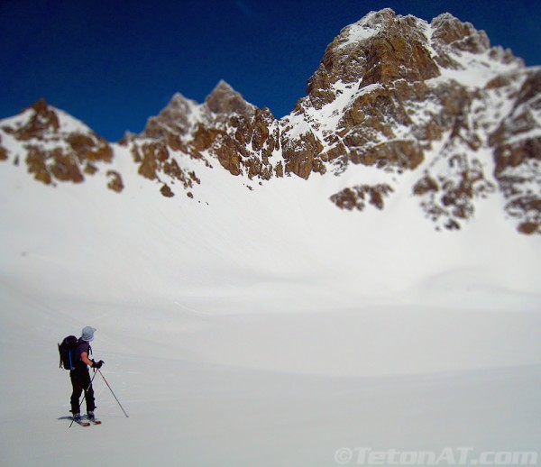 dustin-checks-out-the-middle-teton