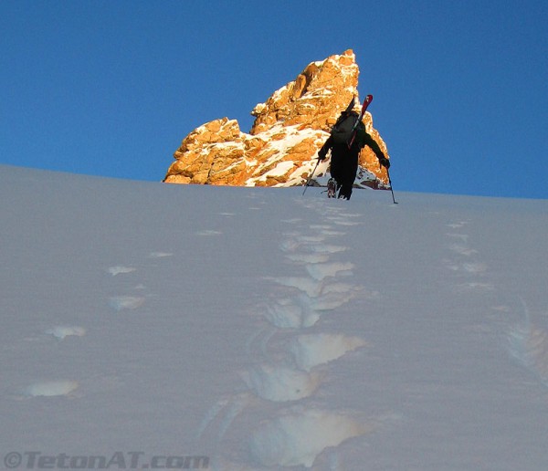 steve-romeo-climbs-towards-glencoe-spire-on-the-grand-teton