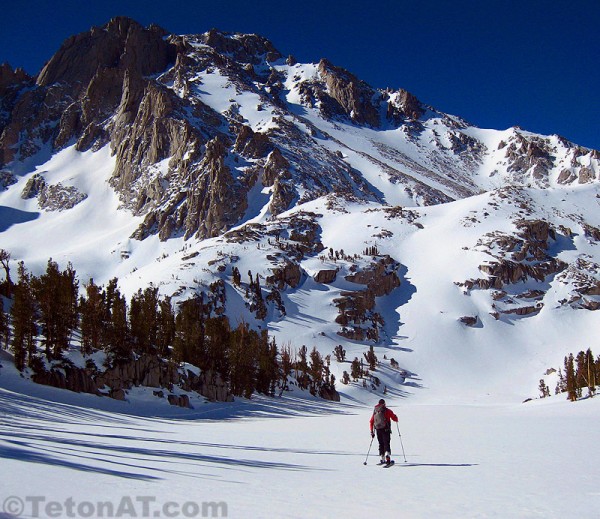 steve-romeo-skins-towards-university-peak