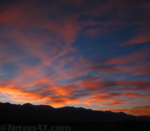 sunset-in-the-eastern-sierrra