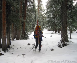 fresh-snow-at-the-trailhead