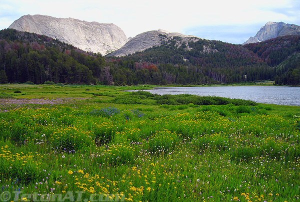 haystack-and-temple-peak