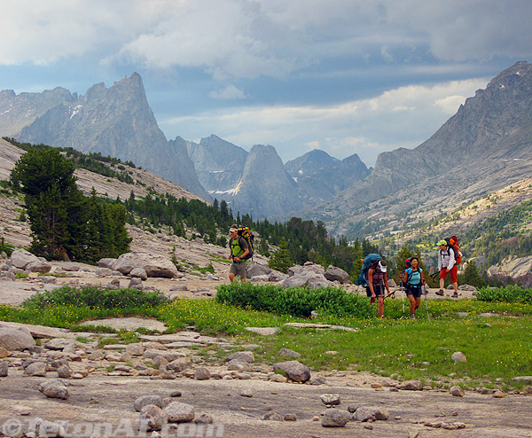 hiking-in-front-of-the-cirque-of-the-towers