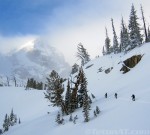 skinning-towards-lake-taminah