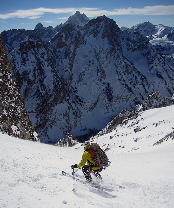 steve-romeo-skis-mount-morans-southwest-couloir