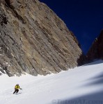 steve-romeo-skis-the-southwest-couloir-on-mount-moran