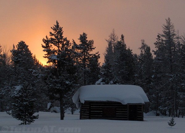 sunrise-over-fabin-cabin